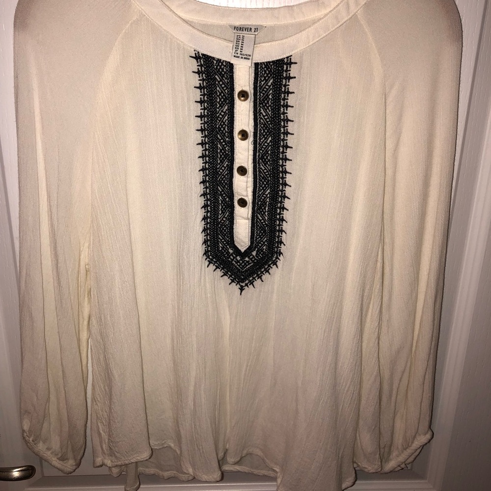 Forever 21 cream colored flowy top